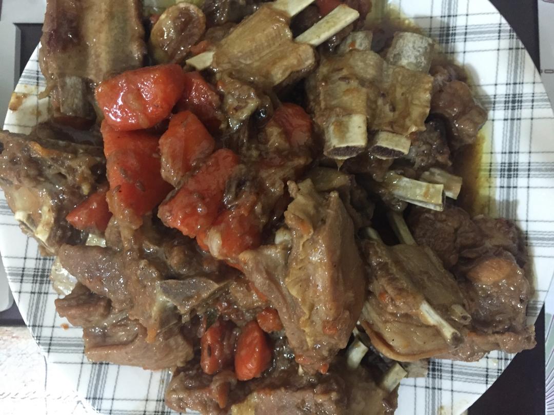 红焖羊肉炖胡萝卜