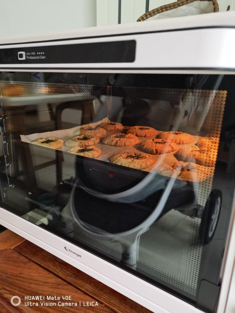 轻轻一按就碎掉的原味桃酥（不输猪油版）