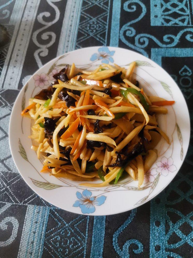 茭白炒三丝