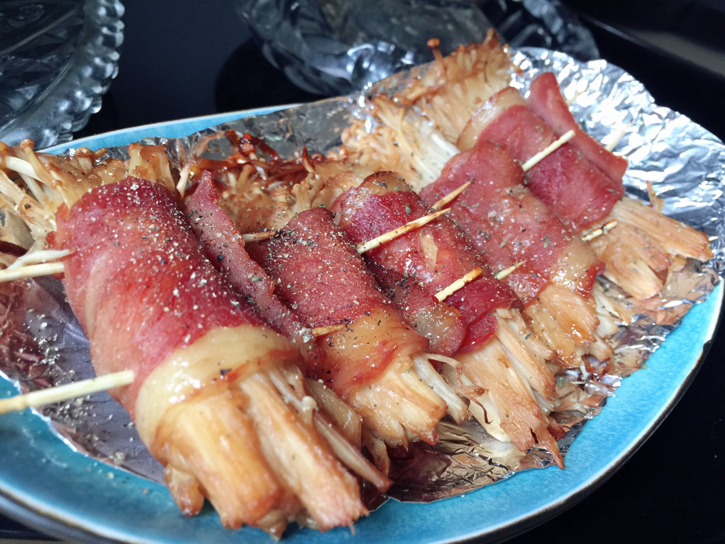 香烤培根金针菇卷