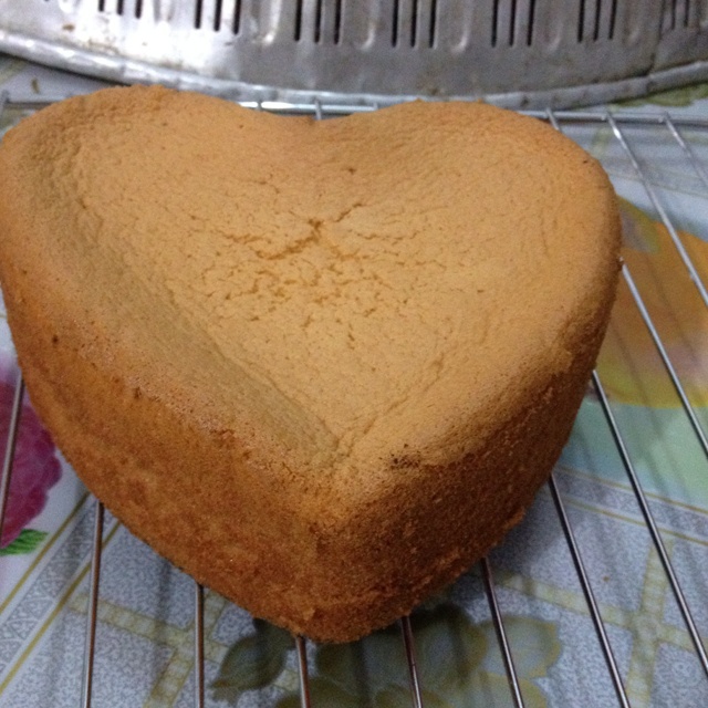 超简单完美戚风蛋糕（6寸2蛋）附打发、翻拌、脱模视频