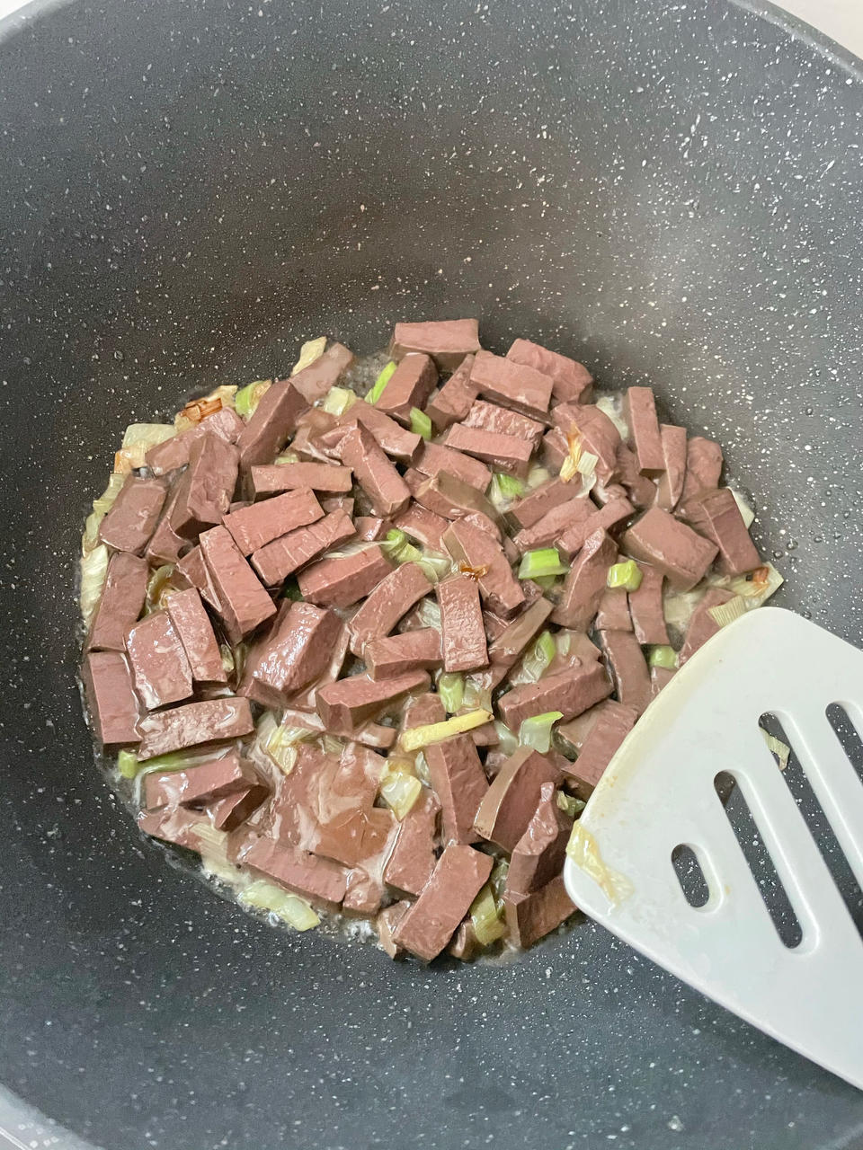 孕期补血-鸭血菠菜粉丝汤