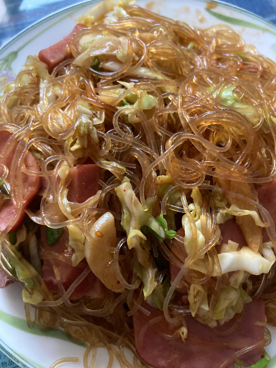 最近爱吃粉丝粉条～包菜炒粉丝