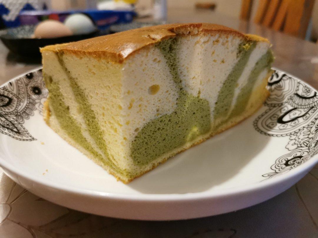 酸奶抹茶双色蛋糕（春天的颜色）