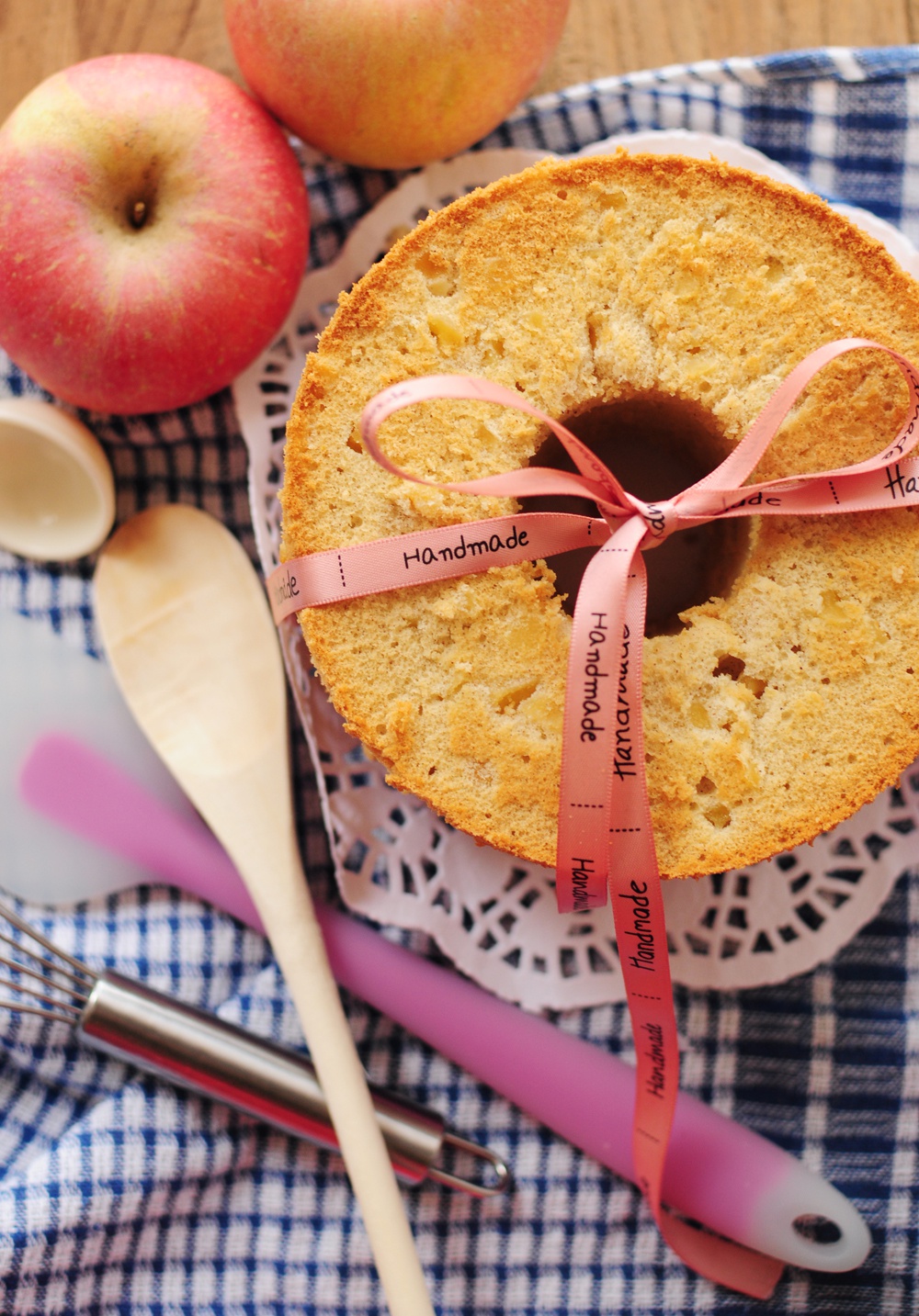 焦糖苹果肉桂戚风蛋糕【Apple Caramel Cinnamon Chiffon Cake】