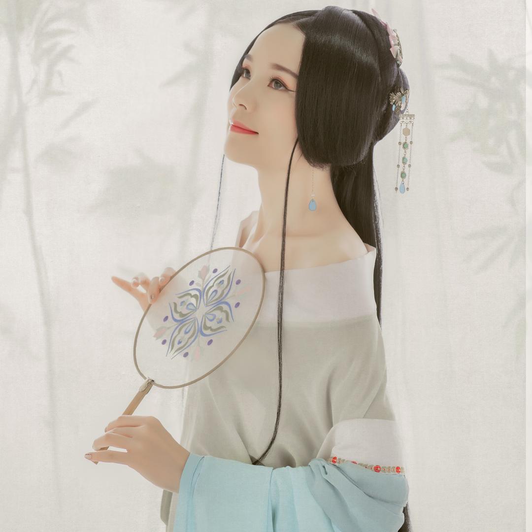 黄珞琦