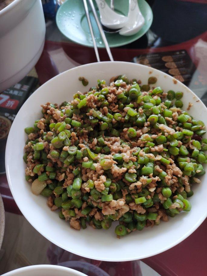 肉沫豆角下饭菜