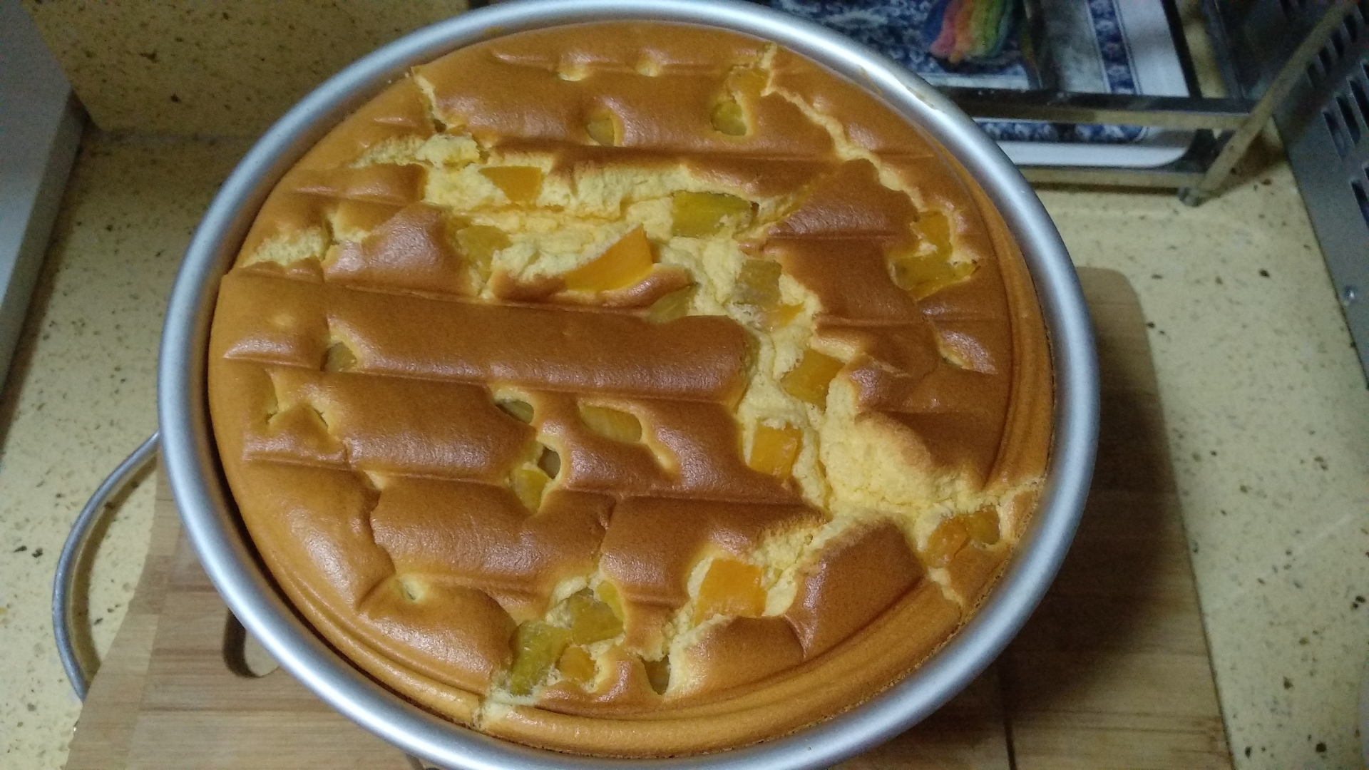 红薯粒戚风蛋糕（8寸低糖低油版）的做法 步骤26