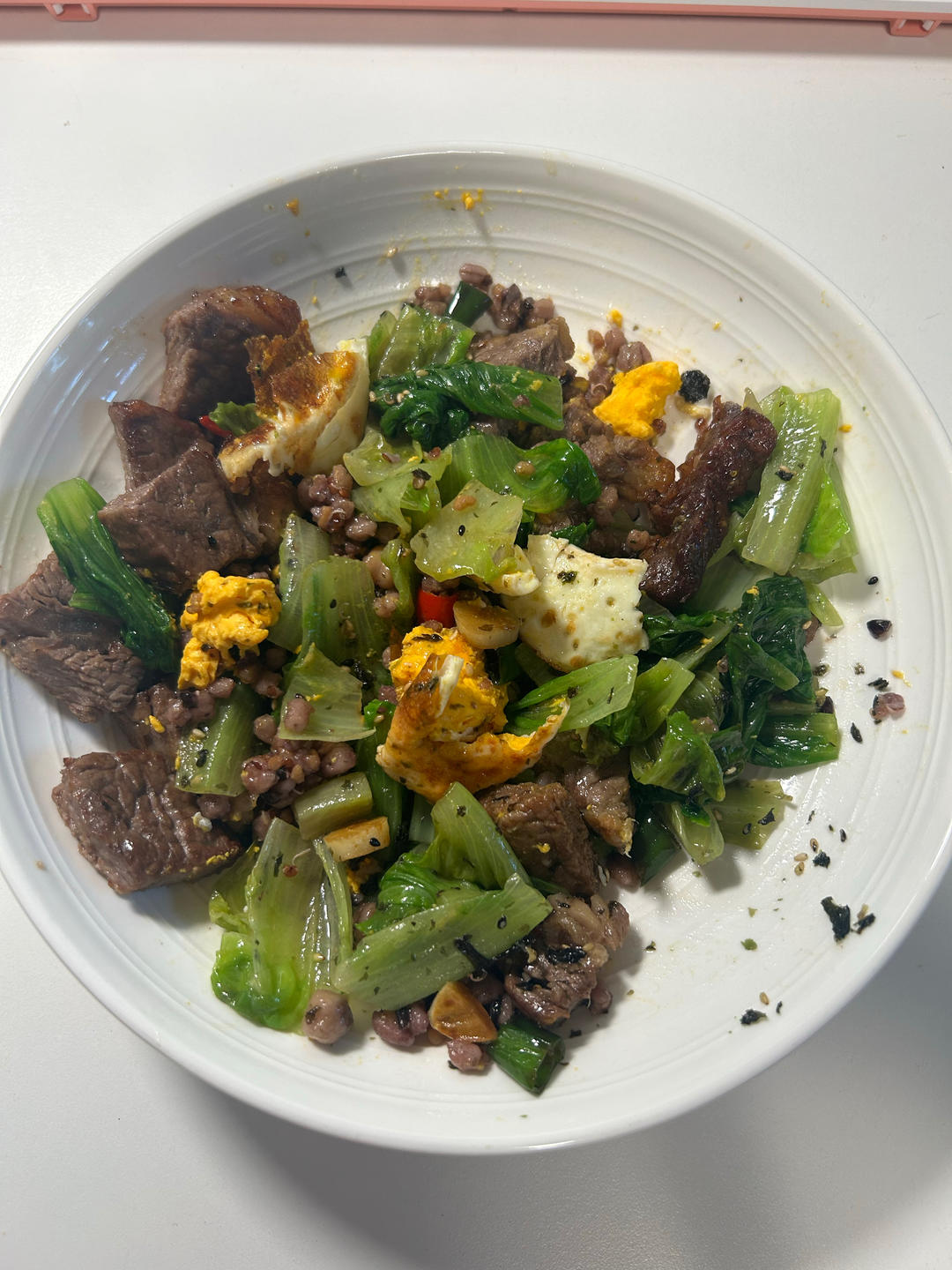 生菜牛肉拌饭