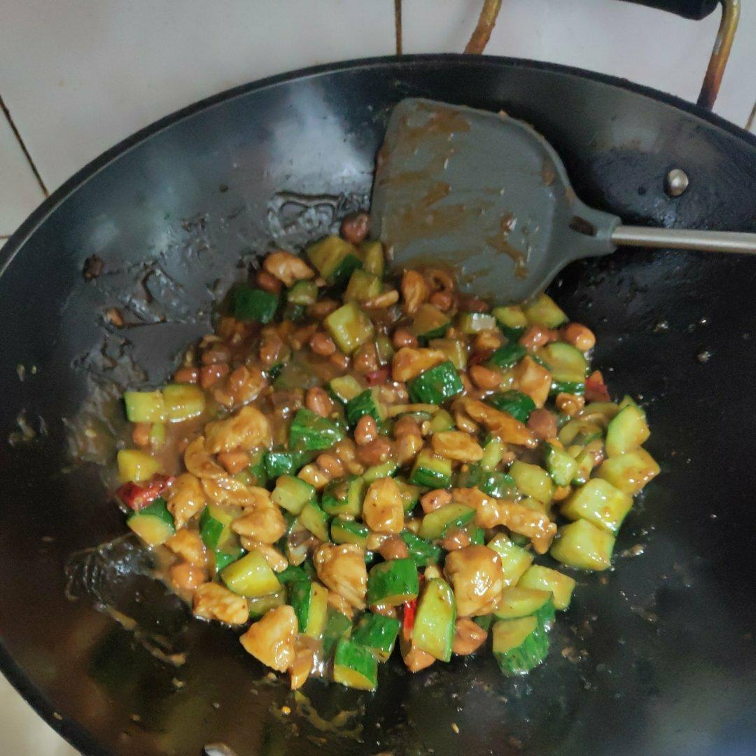 传统宫保鸡丁