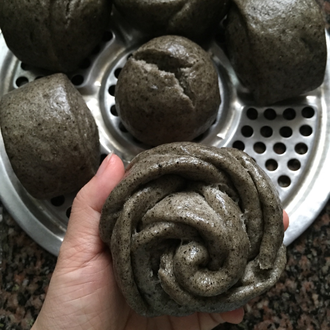 奶香黑芝麻刀切馒头