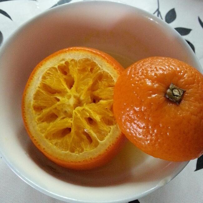 *咳嗽克星*O(∩_∩)O盐蒸橙子的做法