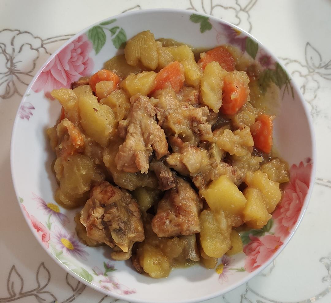 鸡腿炖土豆 上桌秒空盘 汤都喝干了！