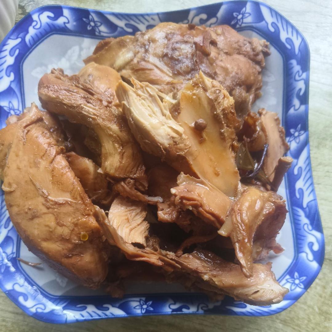 减脂期放肆吃，可当零食可下饭的卤鸡胸肉