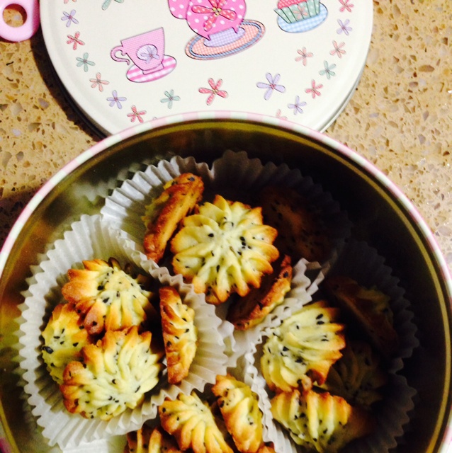 香酥可口的黑白芝麻曲奇