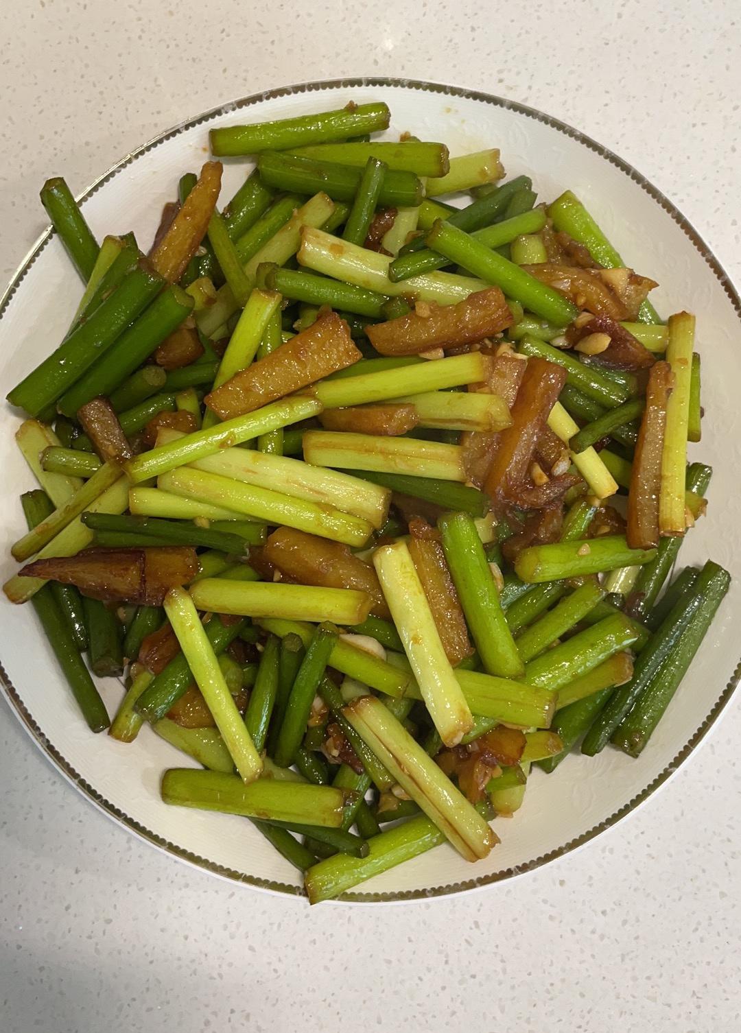 蒜苔土豆条的做法