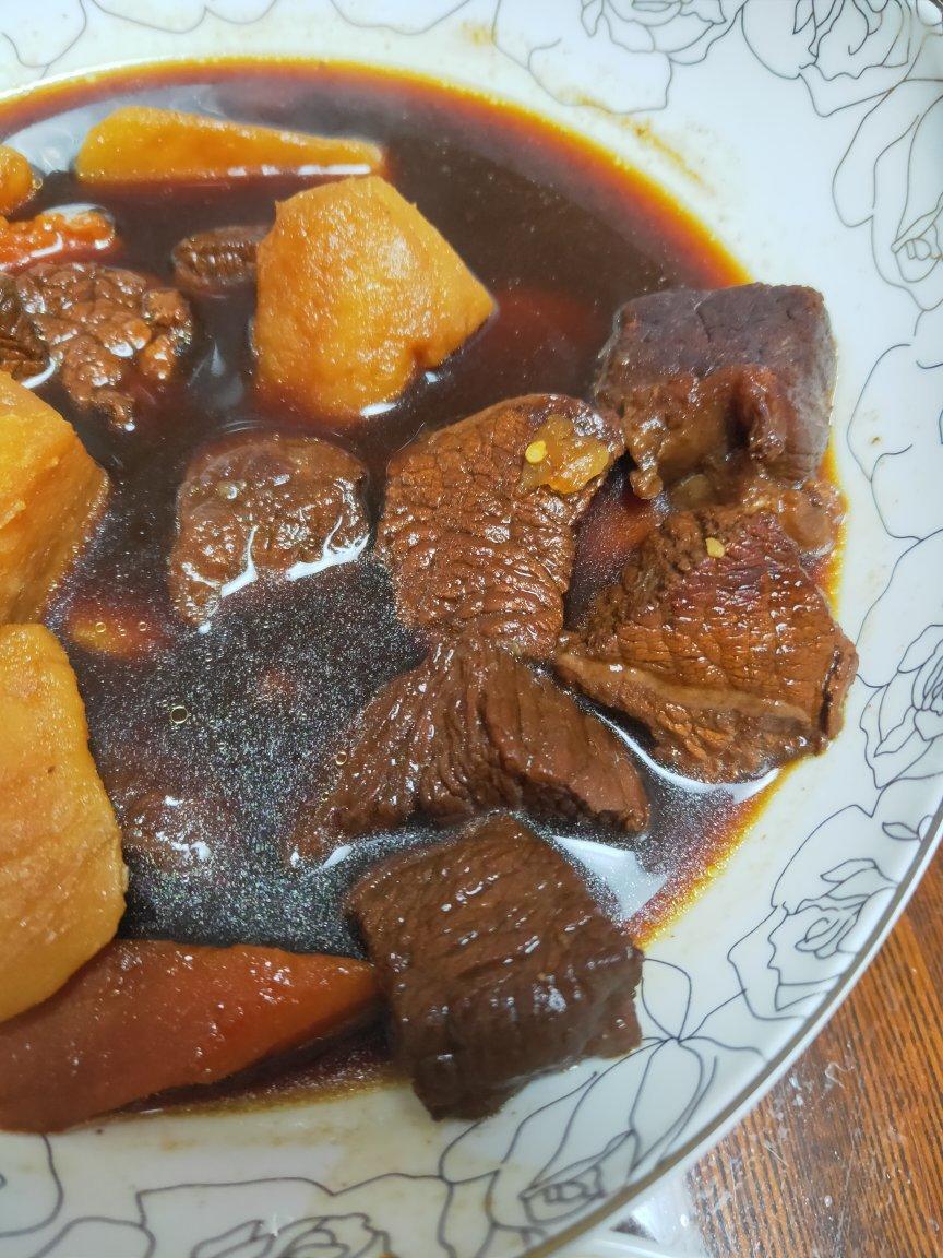 红烧牛肉土豆 （独家秘制）