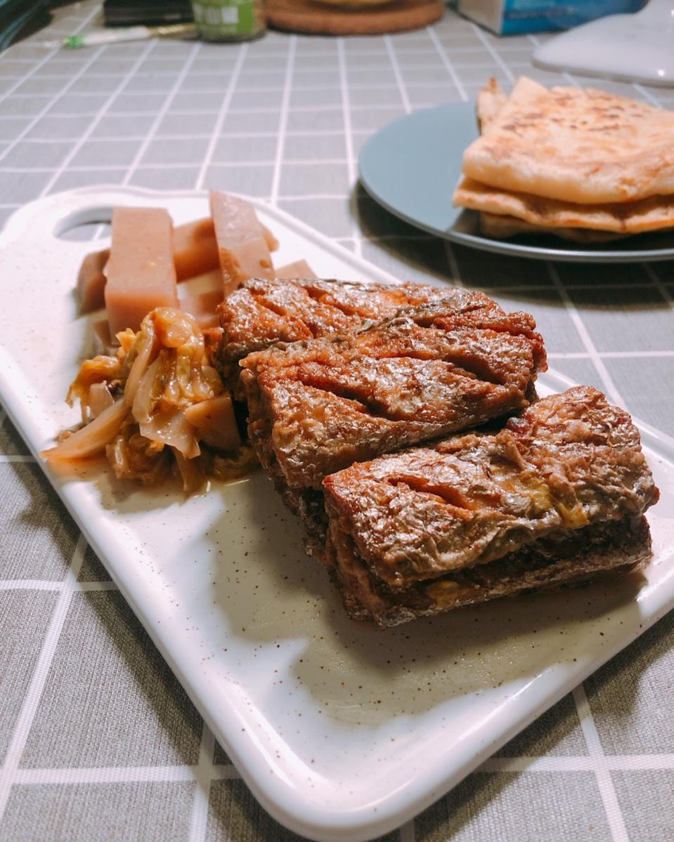 酥焖带鱼 自制烙饼卷带鱼
