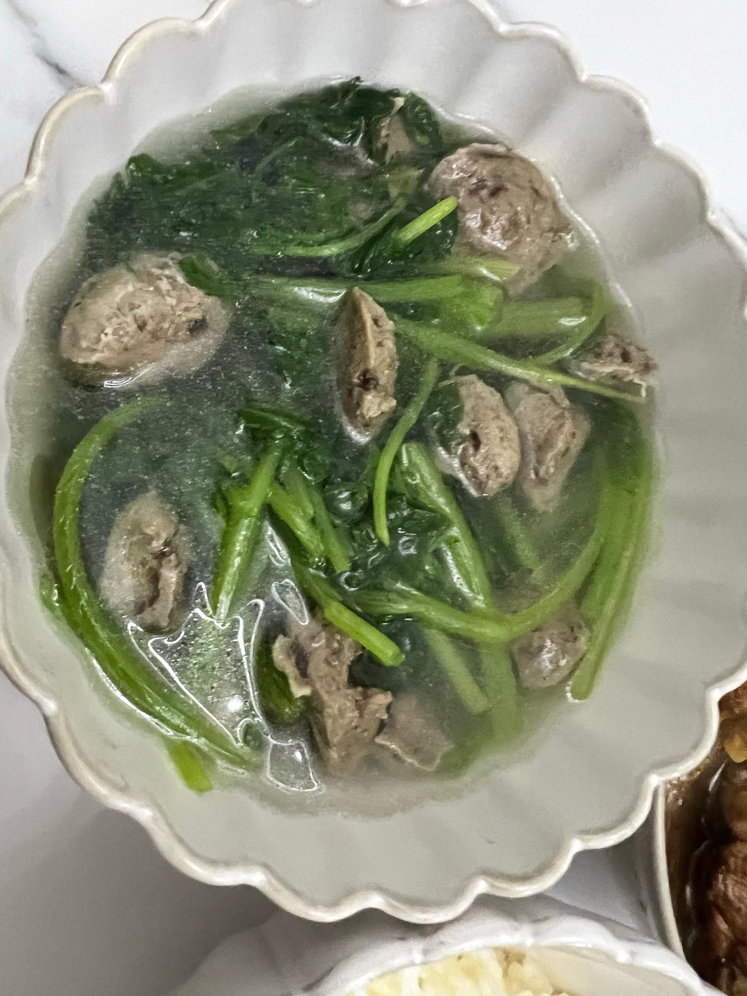 茼蒿的最佳搭配是牛