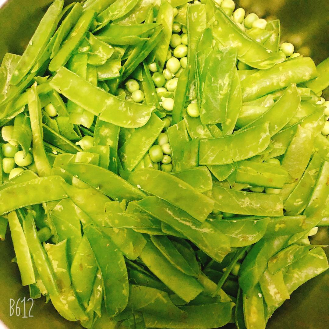 清炒豌豆豌豆皮的做法