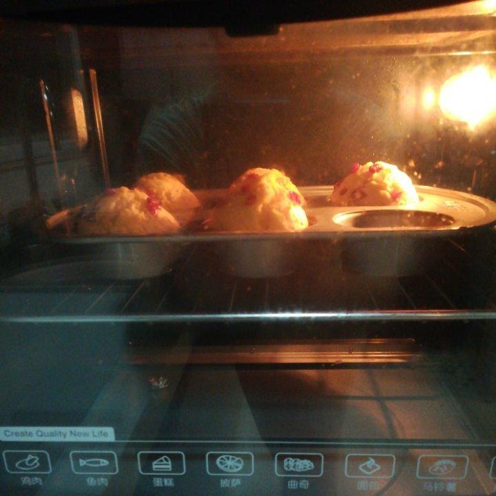 最最最简单                             最最最方便  最最最香浓的香蕉马芬蛋糕