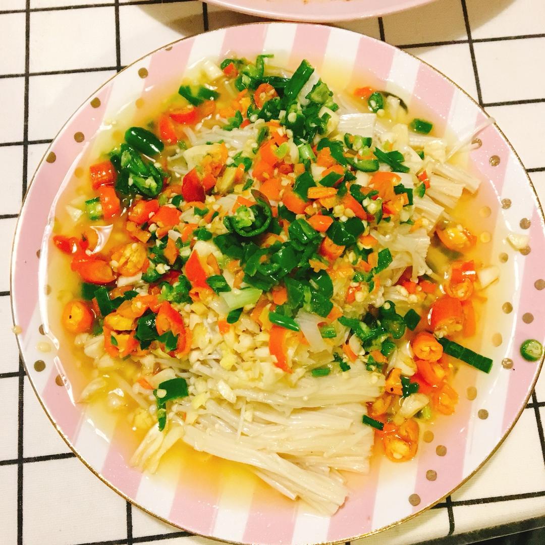 剁椒金针菇