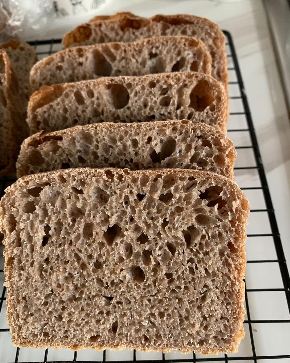 不揉也能出膜的50%天然酵种全麦欧包配方【洞次打次包】-包含如何提高面团结构面筋形成已经超级整形大法