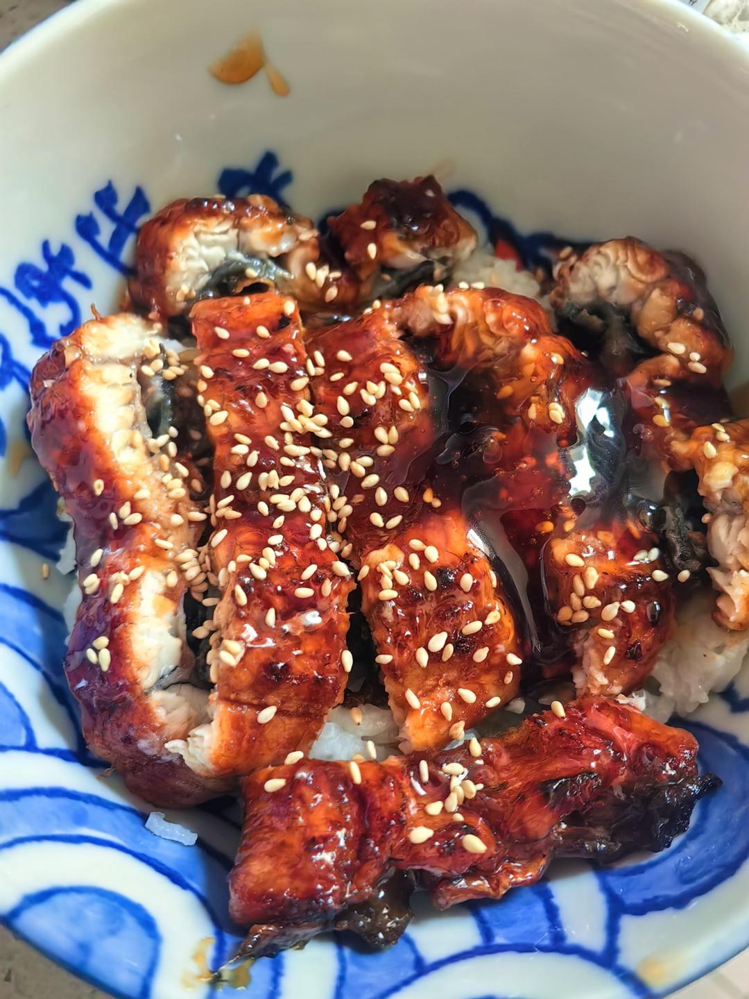 蒲烧鳗鱼饭