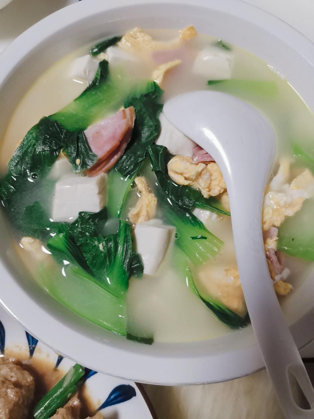 健康美味的三鲜汤