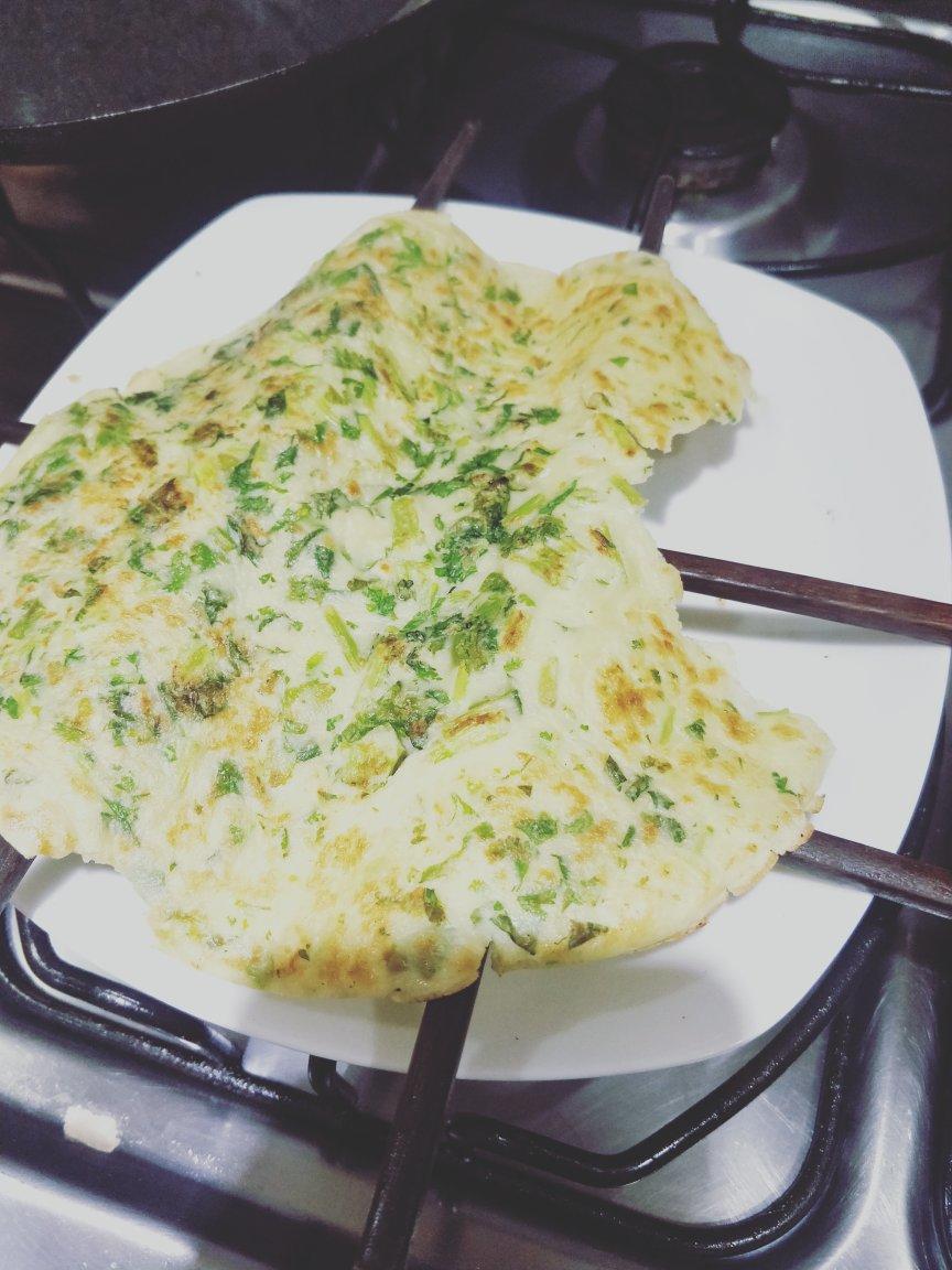 香菜爱好者不能错过的香菜鸡蛋饼