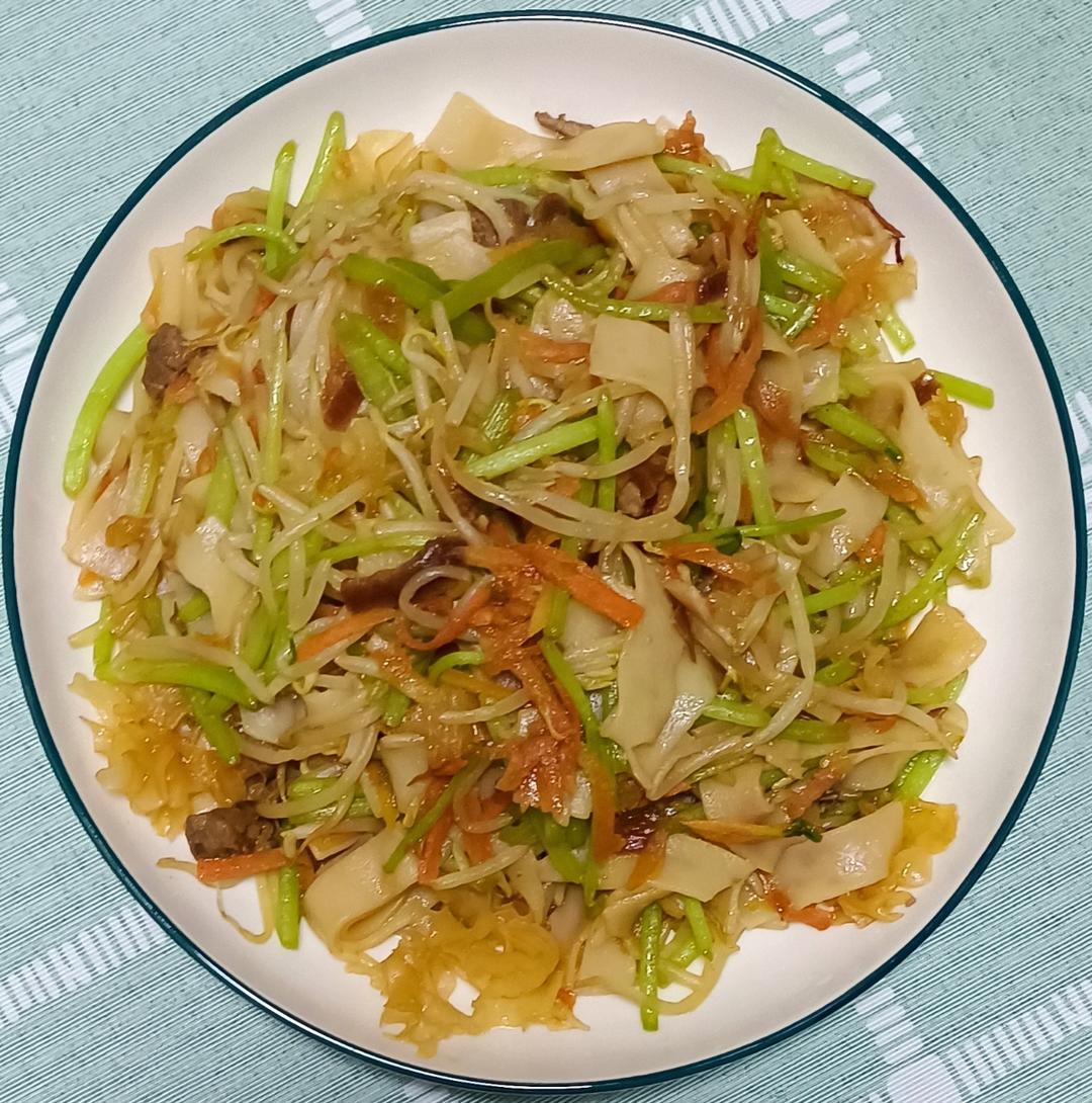 粤菜【干炒牛河】，广东人最爱的宵夜！