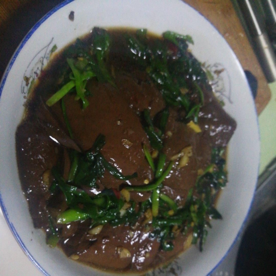 嫩滑鸭血