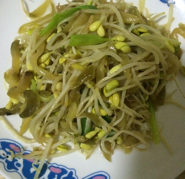 清炒豆芽榨菜丝