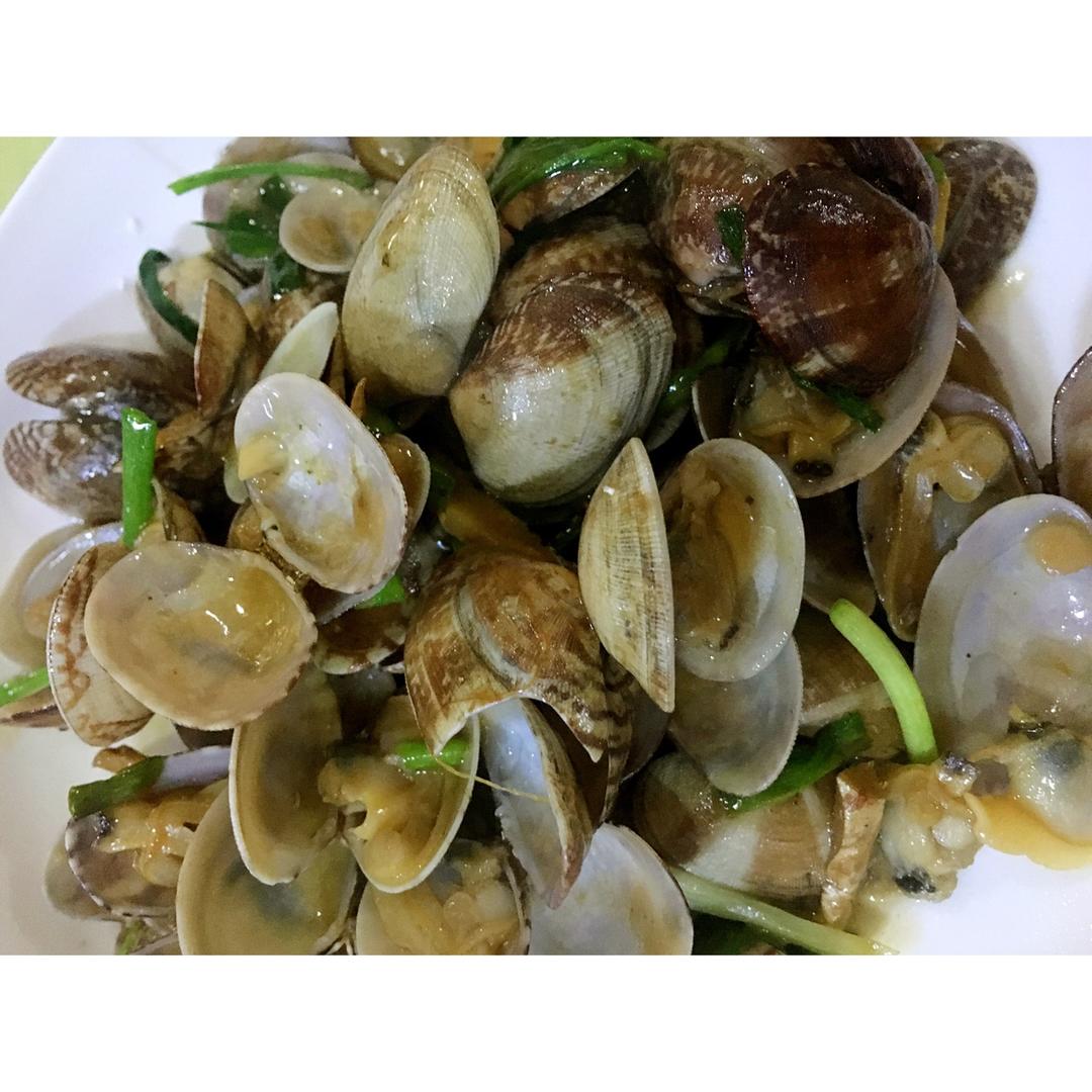 葱炒花蛤