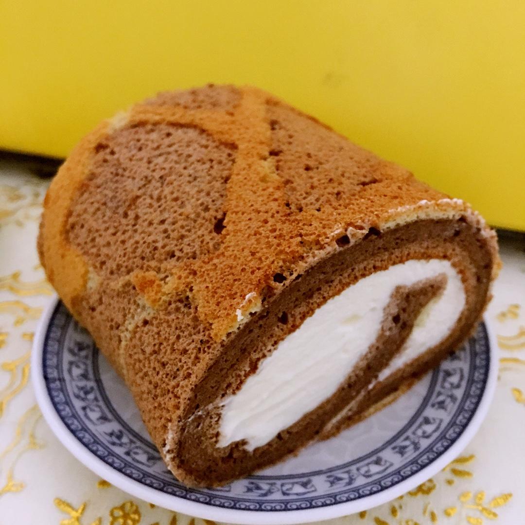 《Tinrry下午茶》教你做基础原味蛋糕卷