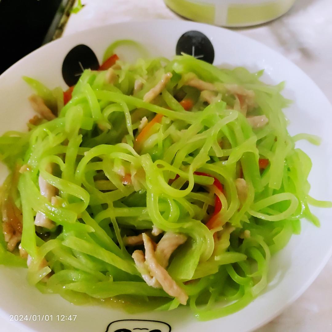 莴笋丝炒肉