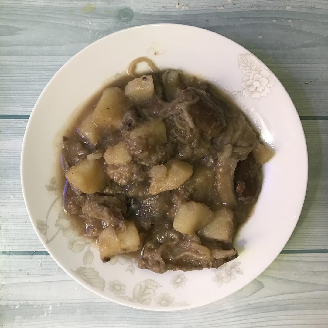 午餐:🥔茄子炖🍆土豆的做法