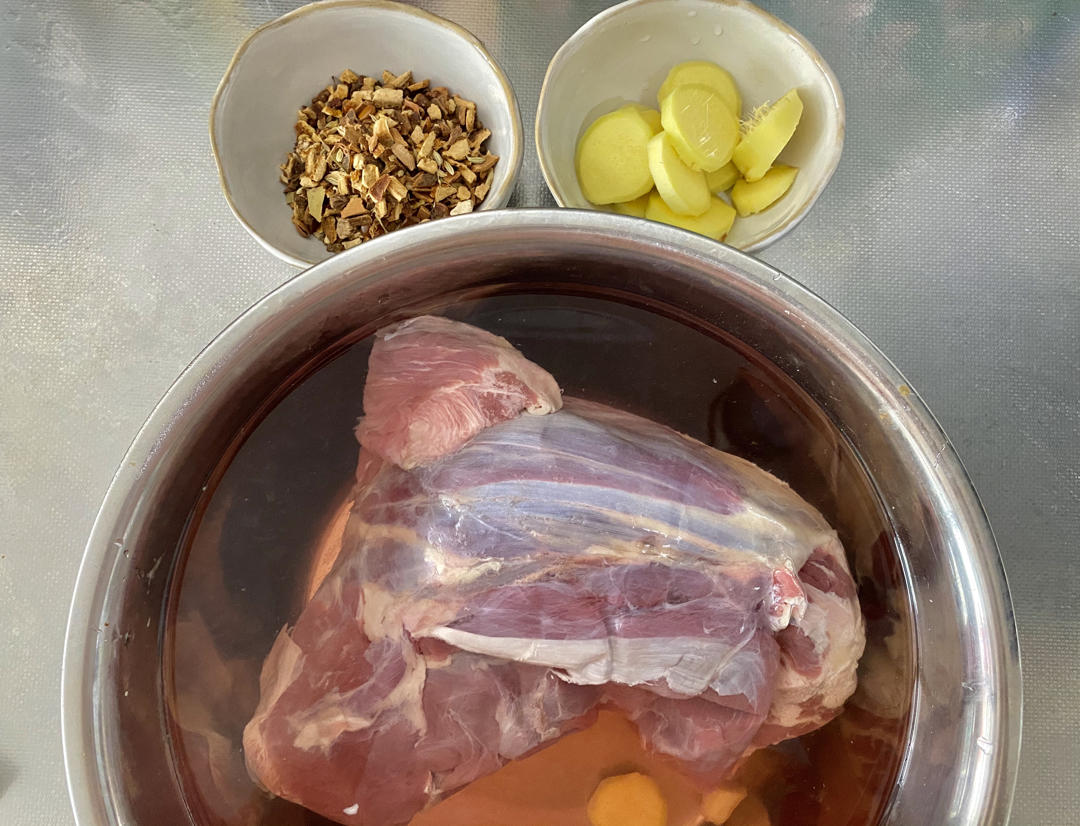 卤牛肉