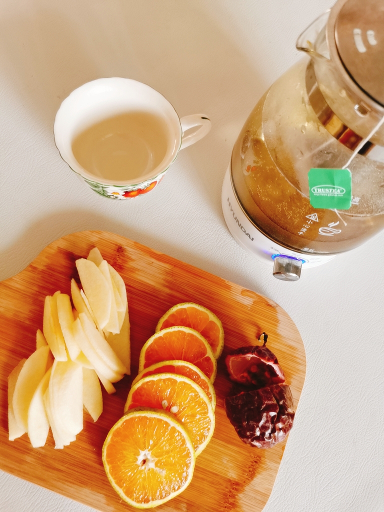 水果祛湿茶的做法 步骤1