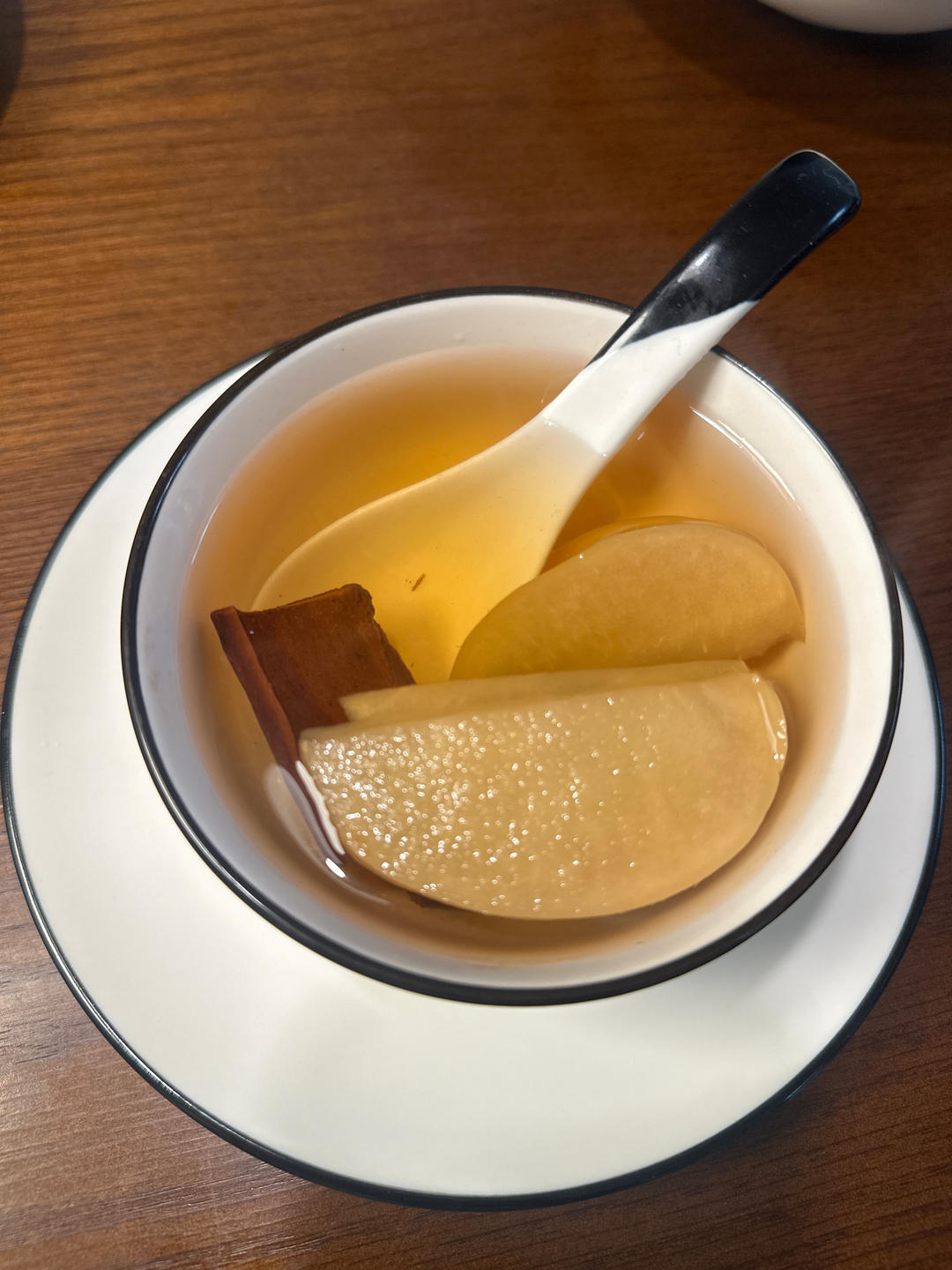 蒸肉桂、橙子、大枣、桂圆水