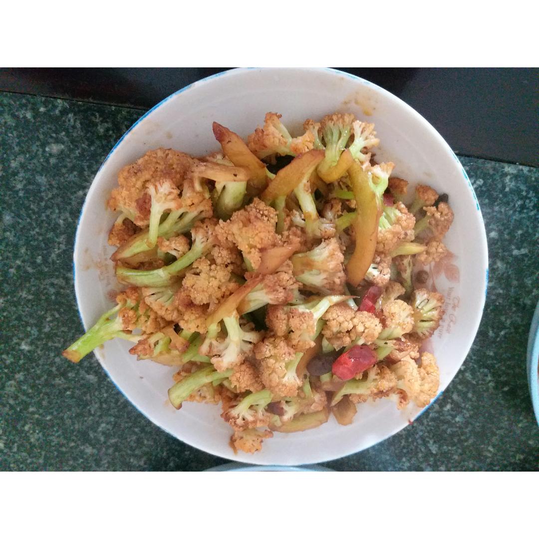 很“浪费”米饭的家常菜之一-------干锅菜花