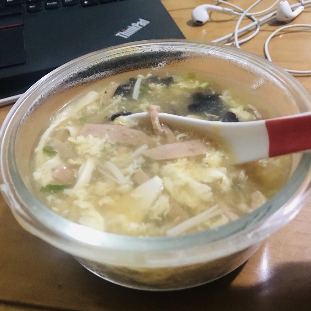 【酸辣汤的做法】酸辣汁配方揭秘，一碗下肚，酸辣爽口