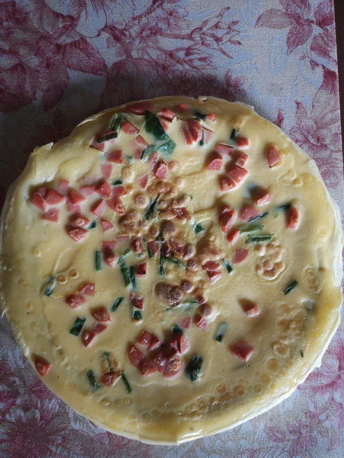 火腿肠葱花鸡蛋饼