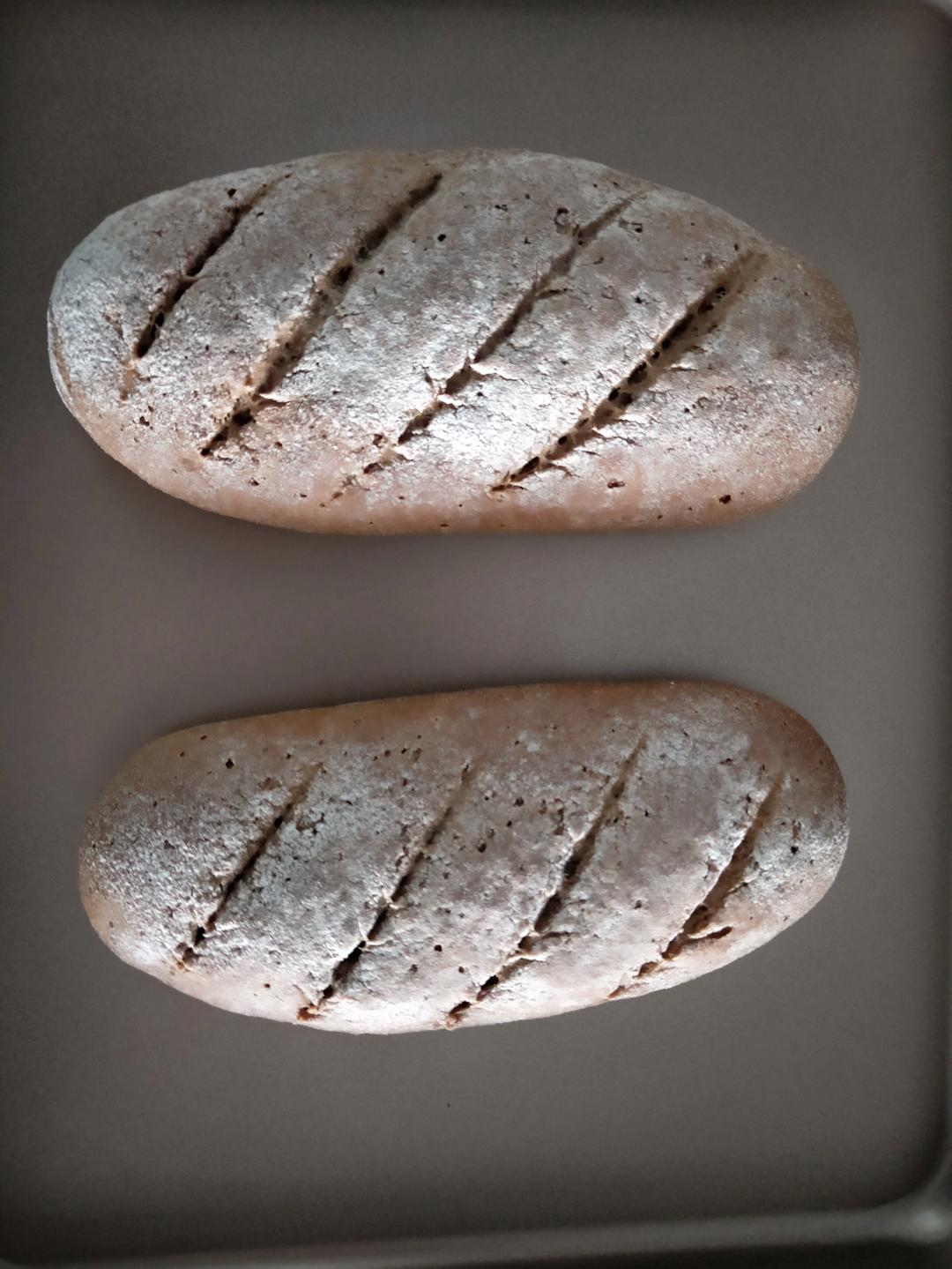 新手手揉，低卡减脂100%黑麦全麦面包