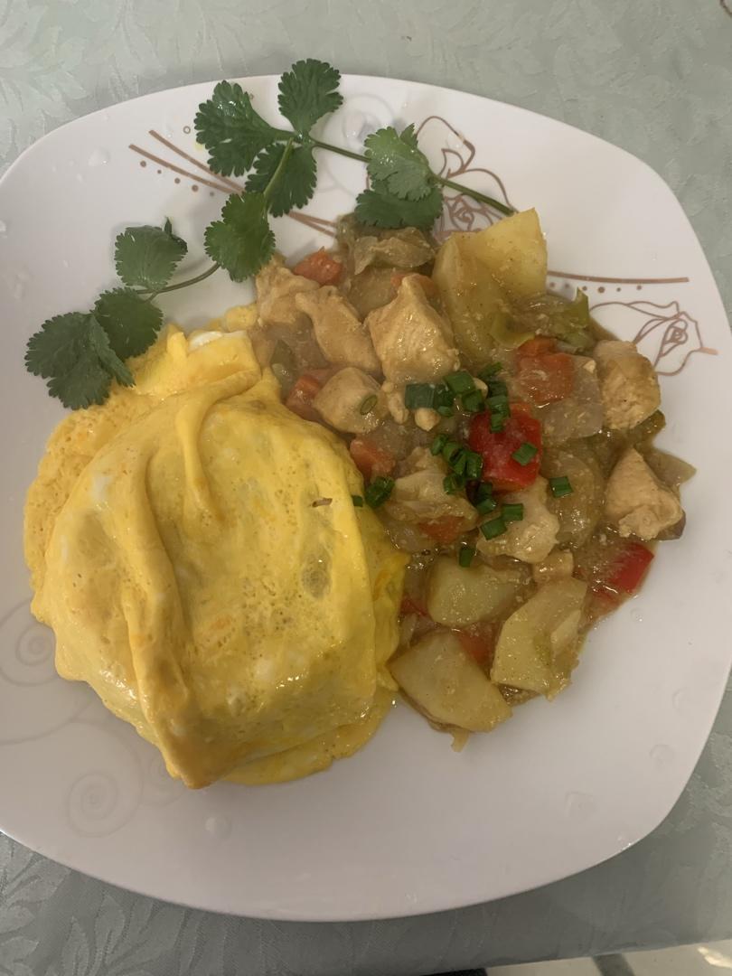 日式咖喱鸡蛋包饭