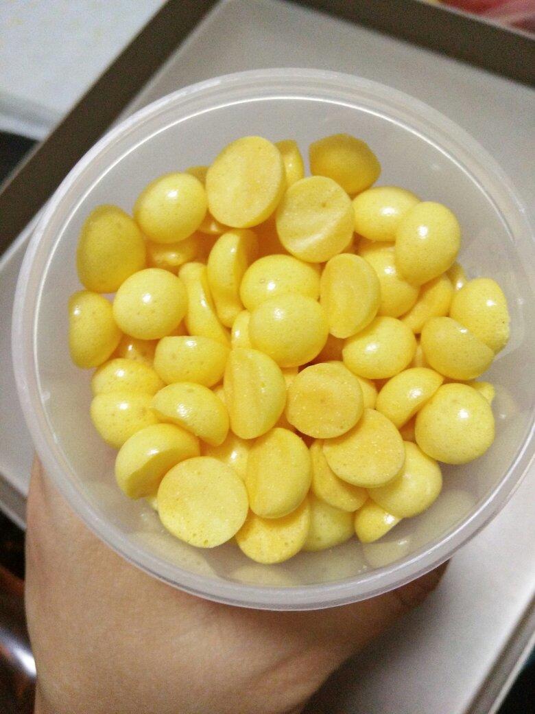 入口即化的无添加蛋黄溶豆