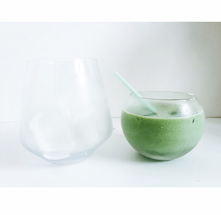 成熟口味抹茶拿铁