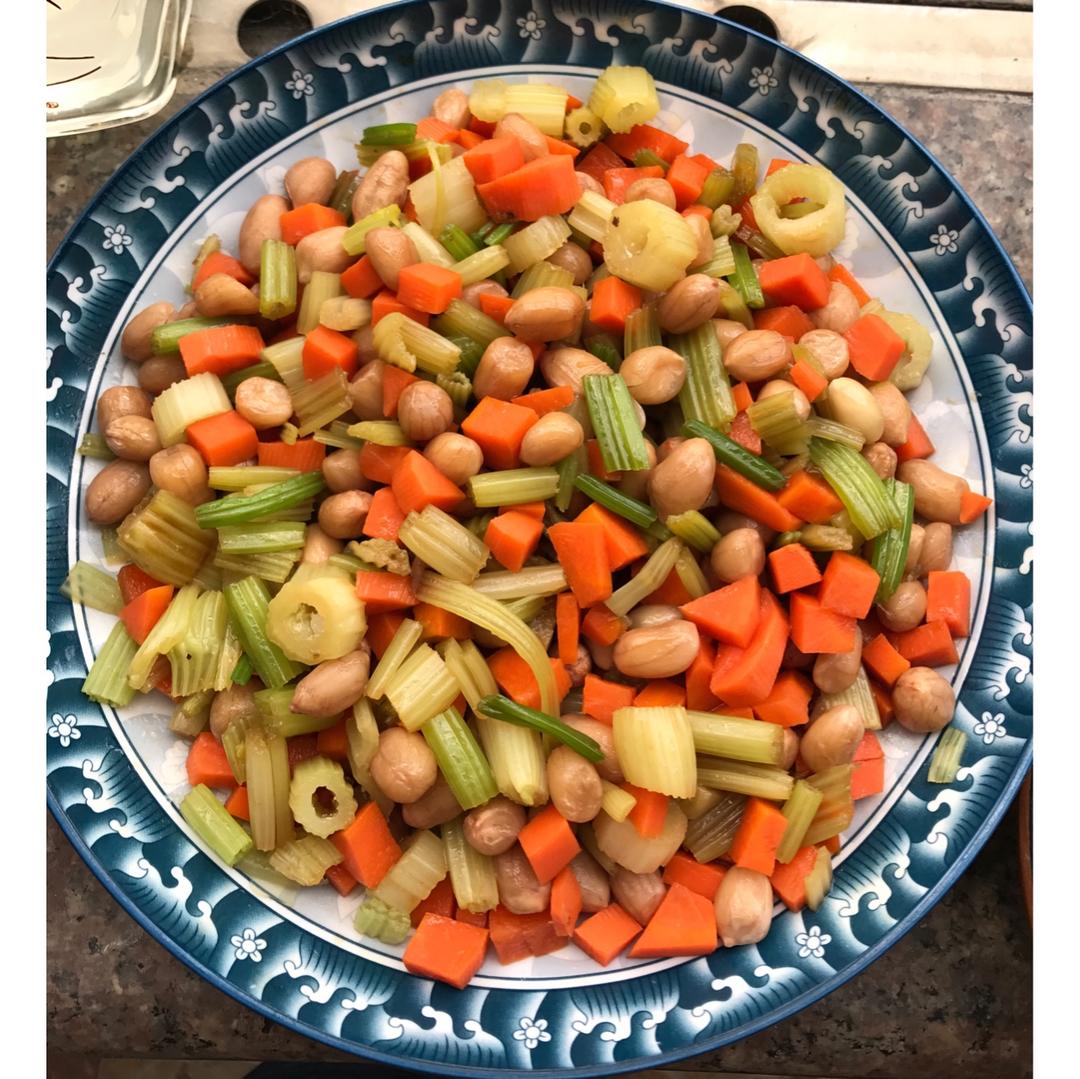 凉拌芹菜花生米胡萝卜