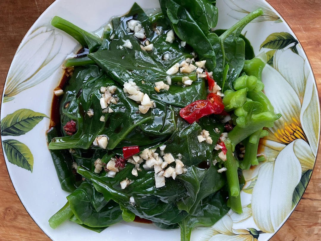 五分钟快手菜:凉拌木耳菜