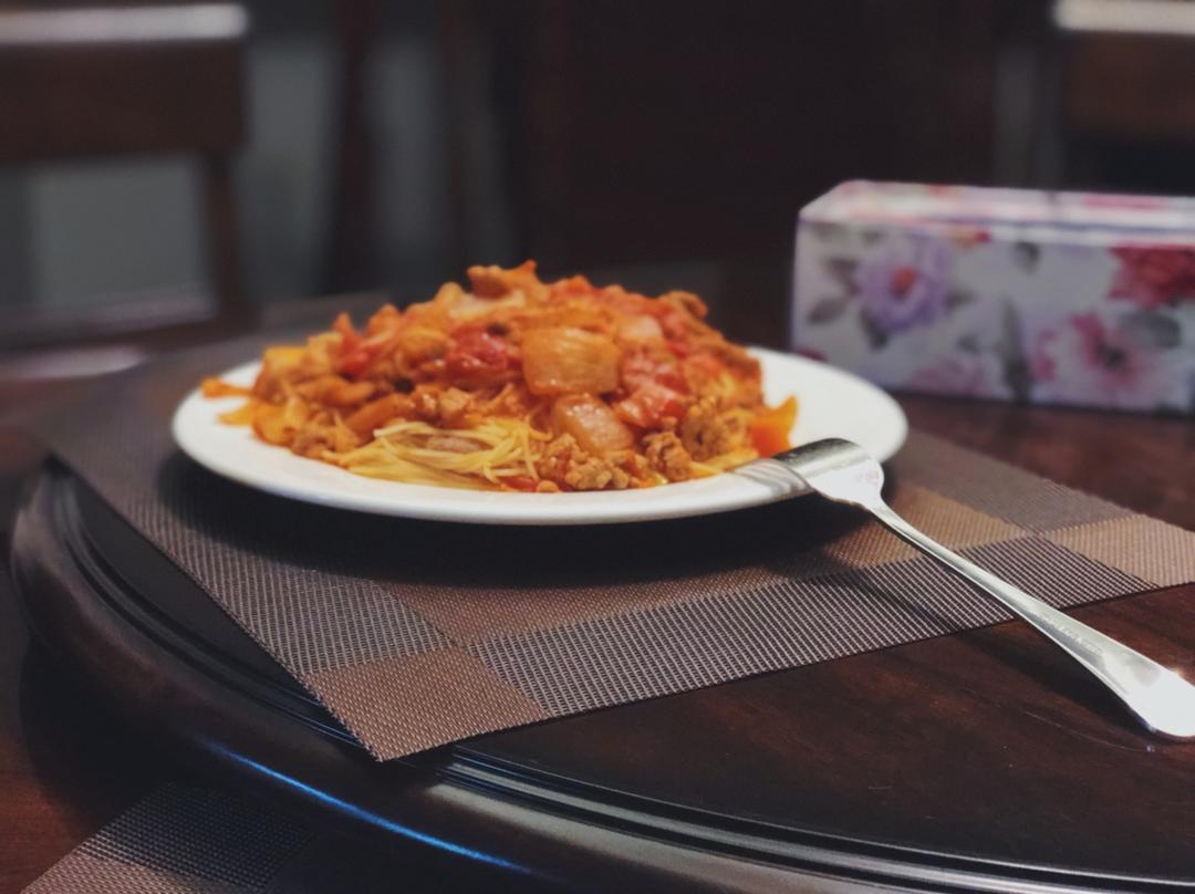 （完胜必胜客的）番茄肉酱意大利面～
